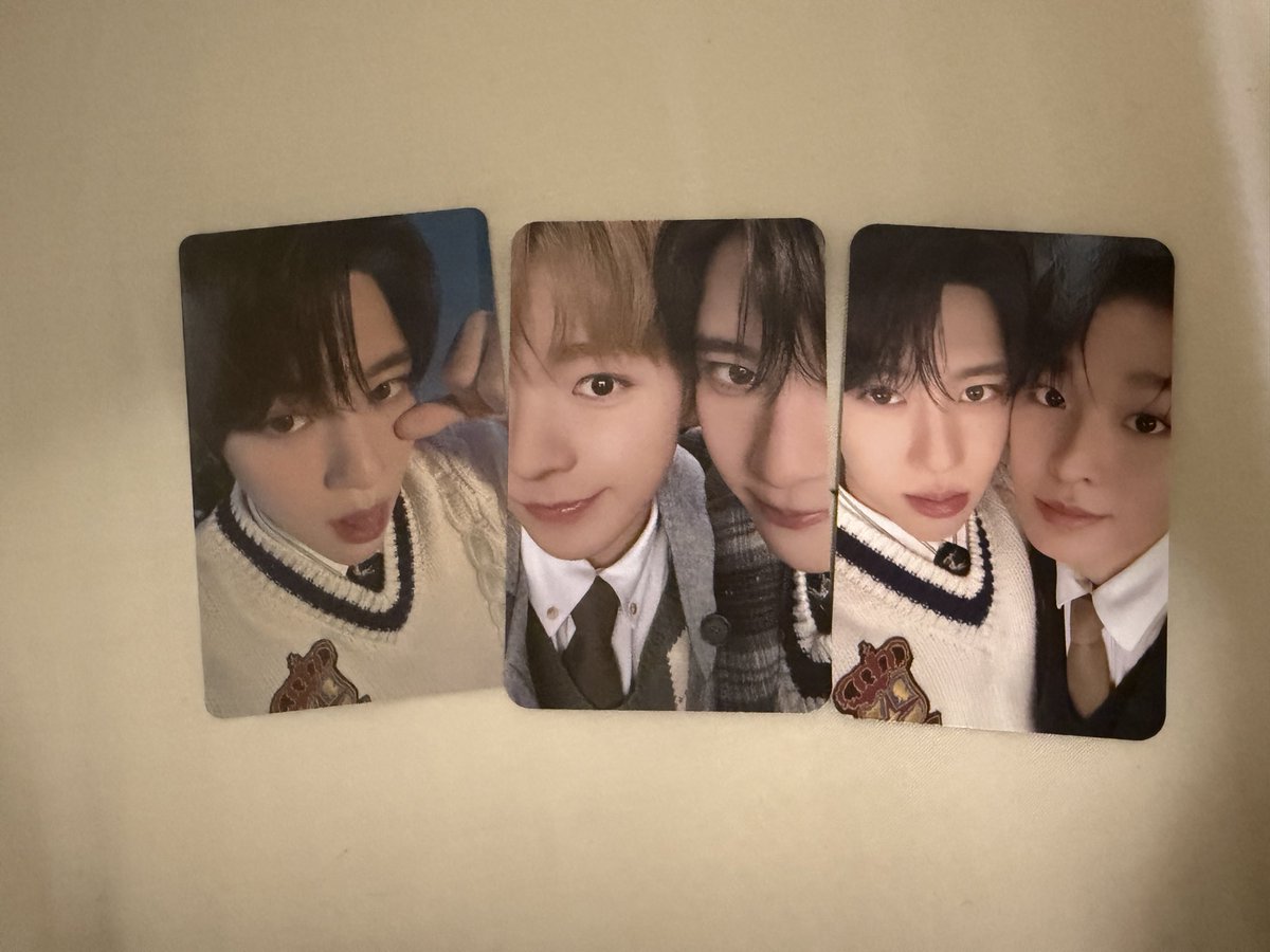 🧏🏻‍♀️🖤 tweet media