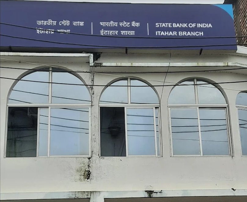 Badalx0's tweet photo. @TheOfficialSBI @RBI @OmbudsmanRI137
I am AJMIRA KHATUN , an account holder of SBI Itahar Branch.
For the last 2 days, I have been visiting the branch for Aadhaar seeding and ATM card application, but the staff keeps sending me from one counter to another without completing my work.
Such repeated inconvenience for basic banking services reflects extremely poor customer service standards at SBI Itahar Branch.
The behaviour and language of the staff were inappropriate and not customer-friendly.
As per RBI customer service guidelines, banks are required to provide time-bound, transparent, and respectful service to customers.
If this is the level of service being provided, it raises serious concerns about the functioning of this branch.
I request immediate intervention and strict action to resolve this issue at the earliest.