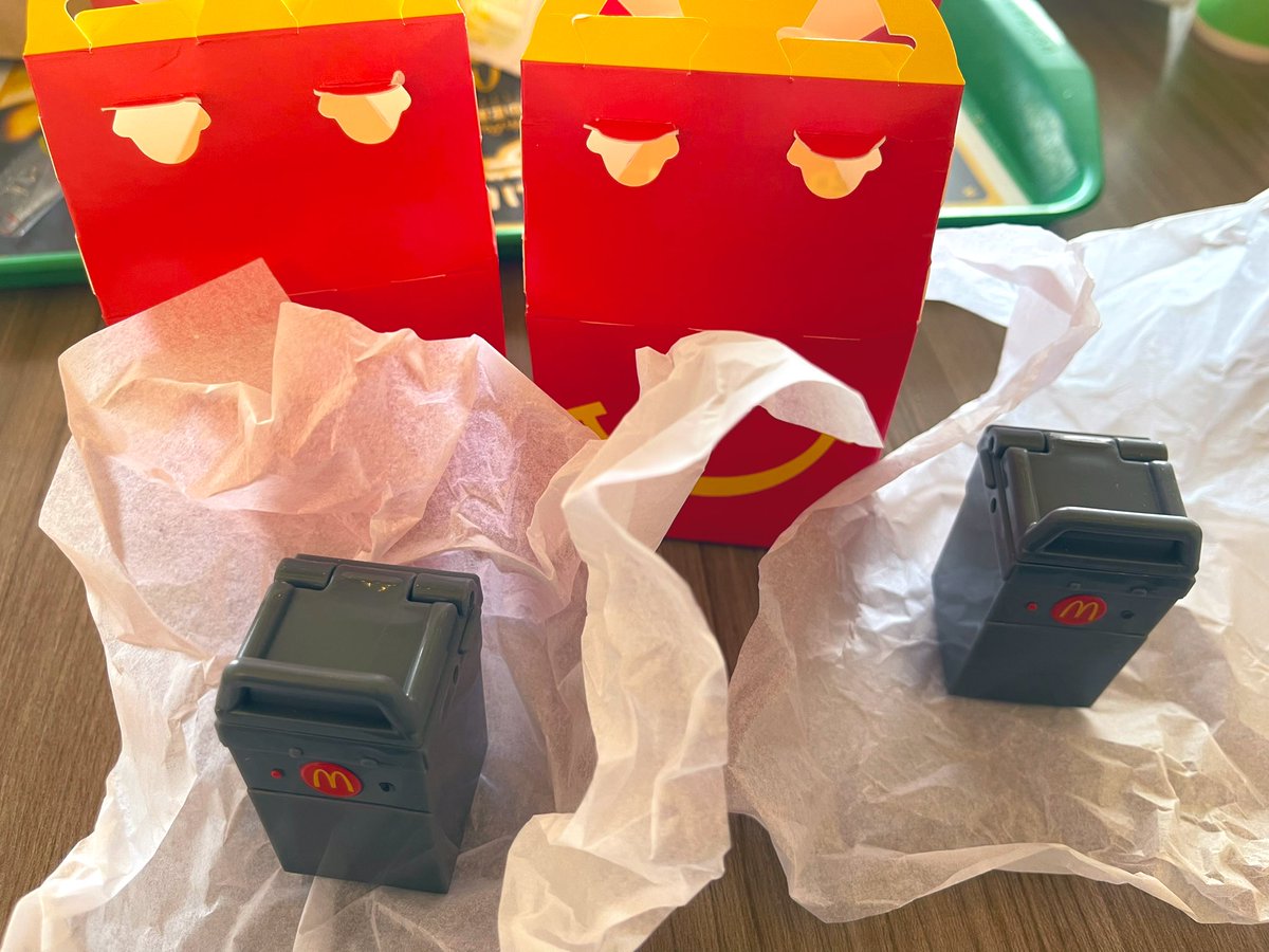 嘘だろ？！全9種じゃなかったの？？！
誰か交換してぇぇぇ😭(ムリw