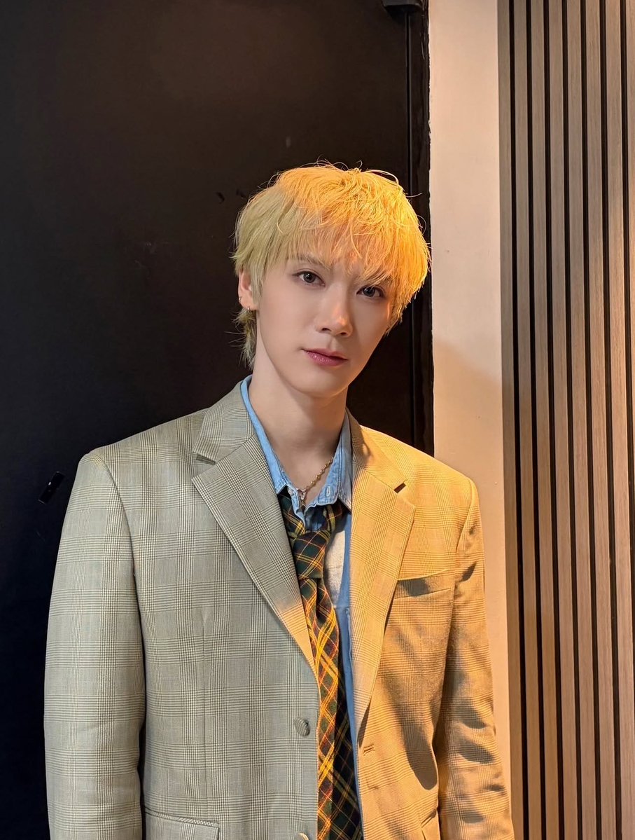 #KBankLiveUpdate 📢

#HAPPYTENDAY 🎂🔥 สุขสันต์วันเกิด TEN ของ 10velys 

Welcome to your Sexy 30  🐱✨
ขอให้ได้เต้นสุดแรง ร้องสุดใจ ทำในสิ่งที่รักแบบไม่ต้องกั๊ก 

มาส่งรัก ดัน #HAPPYTENDAY ให้ติดเทรนด์ยาว ๆ ทั้งวันไปเล้ยยยย ✨

CR: IG tenlee_1001