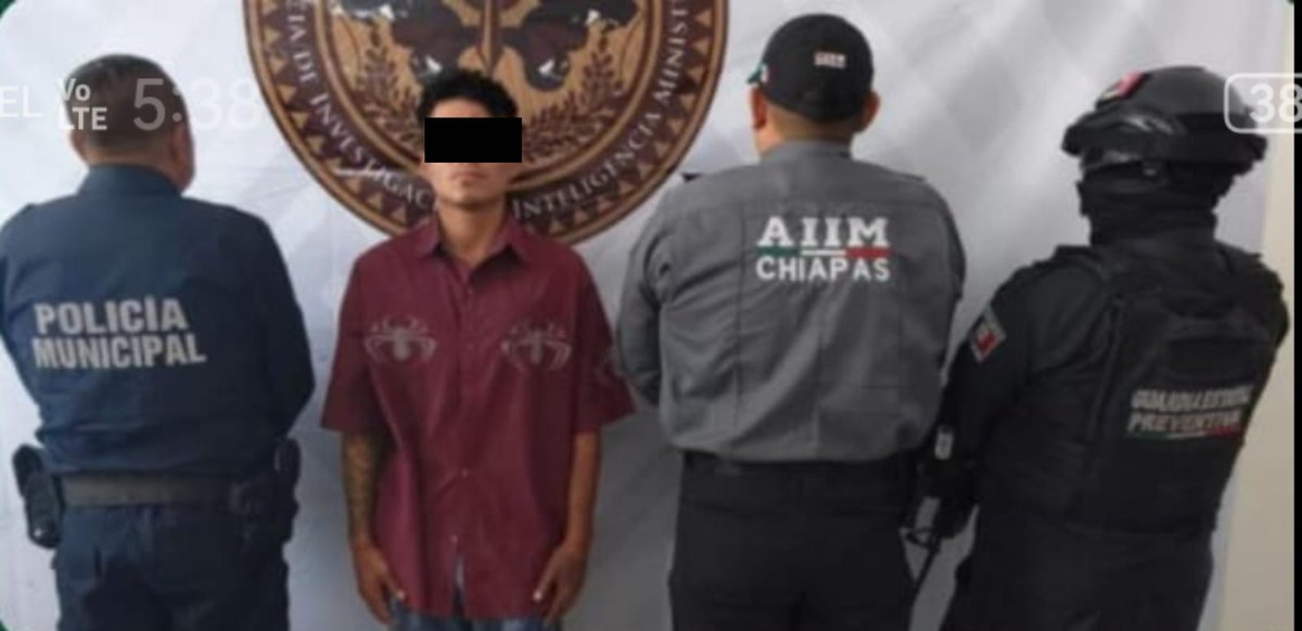 En Villaflores, la FGE, SSP y Policía Municipal aprehenden a presunto responsable de homicidio en grado de tentativa
Para más información▶️acortar.link/OipEcx

#FGEChiapas #089DenunciaAnónima #911Emergencias #JusticiaConHumanismo #CeroImpunidad