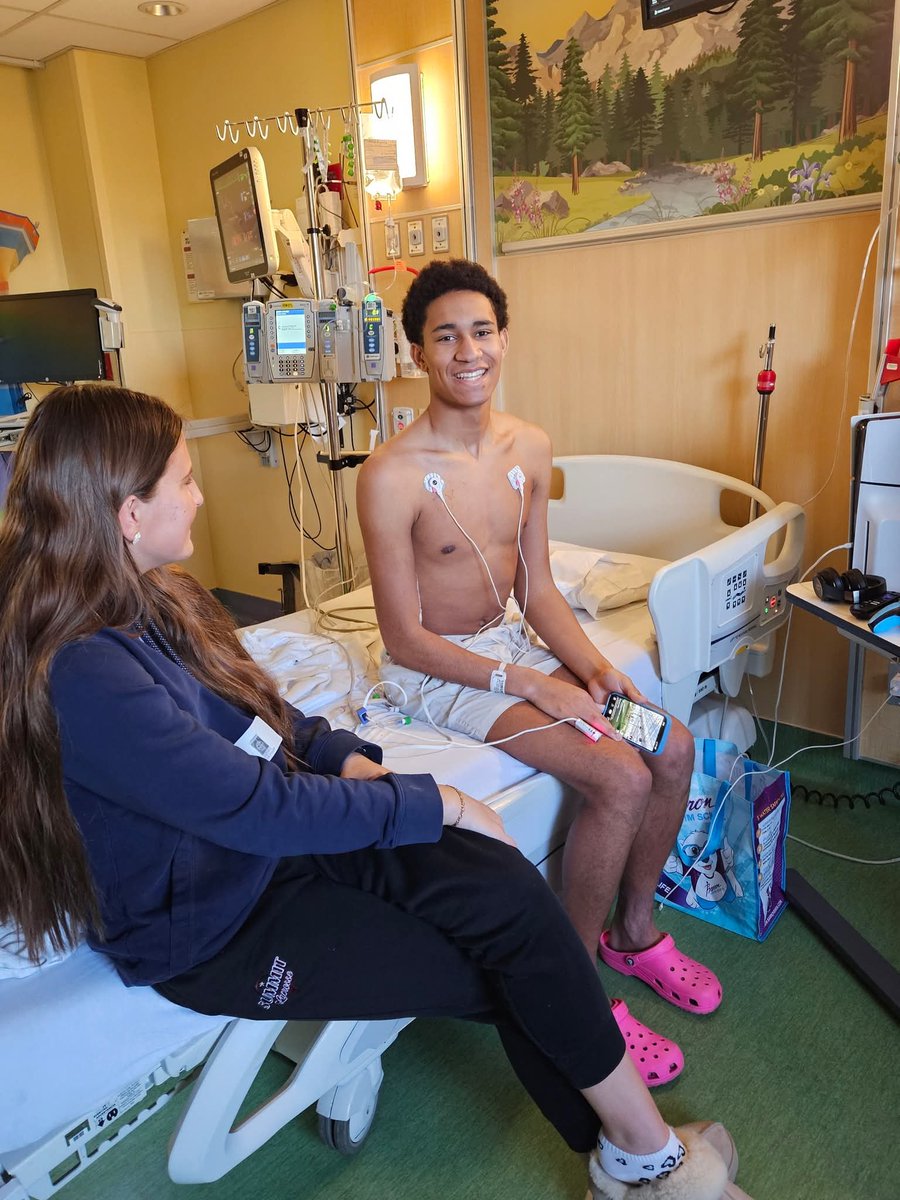 YourFave_AT's tweet photo. ONE in 100,000...thats how many children, under the age of 18, diagnosed with Cardiomyopathy each year. 

Quincy is our ONE. Up until a few weeks ago, Quincy was living the normal high school life, playing fball for the Rockwood Summit Falcons and was eager track to start! https://t.co/x1jX10b1wV