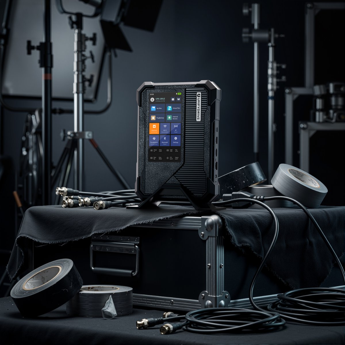 UnifyDrive Japan｜ポータブルNAS『UT2』 tweet media