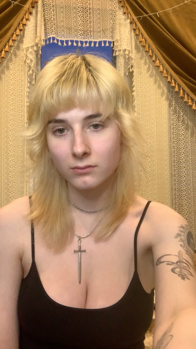 really like this pic but don't know how to ignore the sadness in my eyes