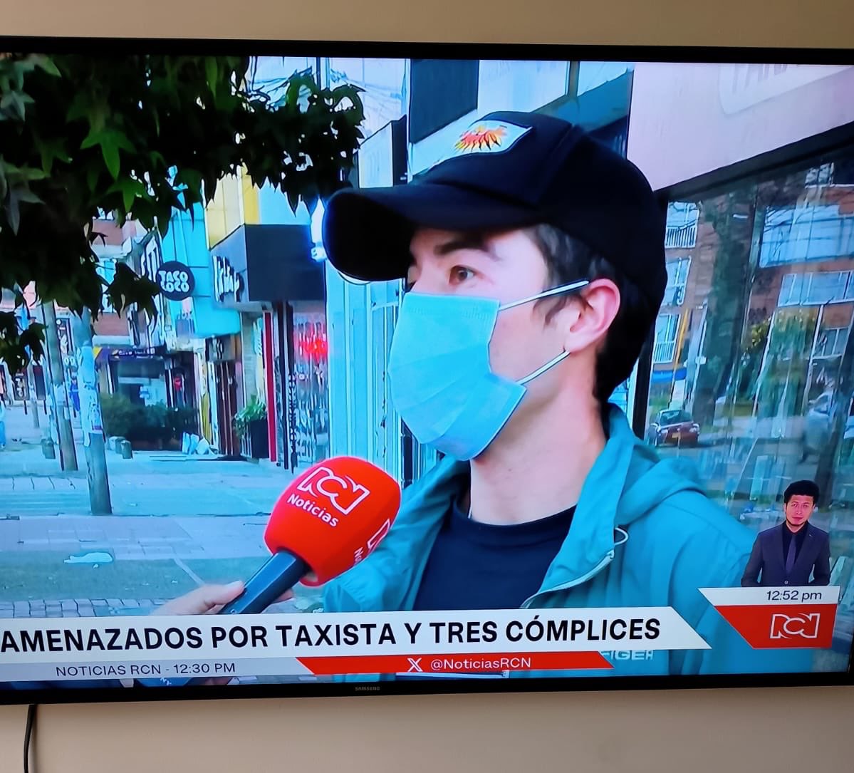 laamarin21's tweet photo. Y qué has sabido de tus compañeros después de que saliste de la universidad:

- https://t.co/qBWlAmhy21