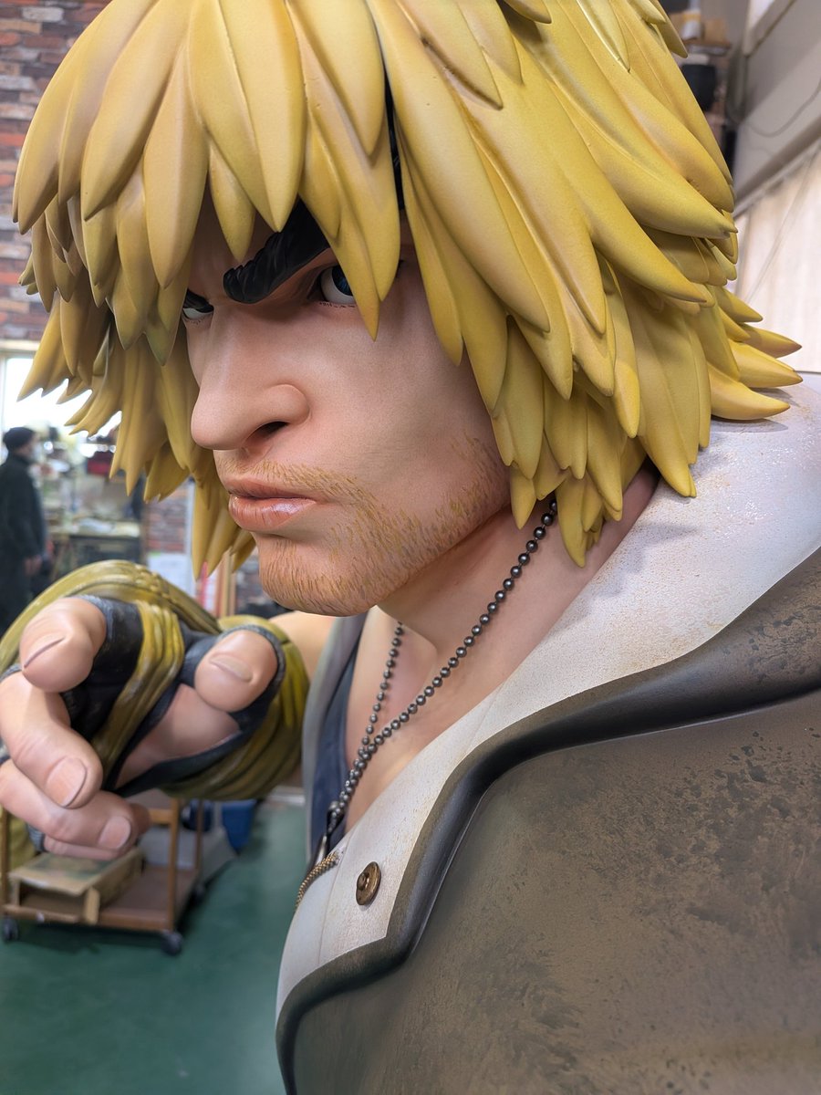 takaNakayama's tweet photo. KEN's 1/1 scale statue! Great quality😉 Details coming soon. We'll meet in Osaka!ケンさんの立像！かっこ良すぎる✌️アレグロさん@ArregroArtいつもありがとうございます🙏ケンさんには大阪で会えるかも👀 https://t.co/wA1mR2RX7P
