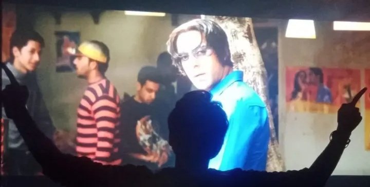 My first #TereNaam review 10 star ⭐ 

#TereNaamReRelease
#SalmanKhan𓃵