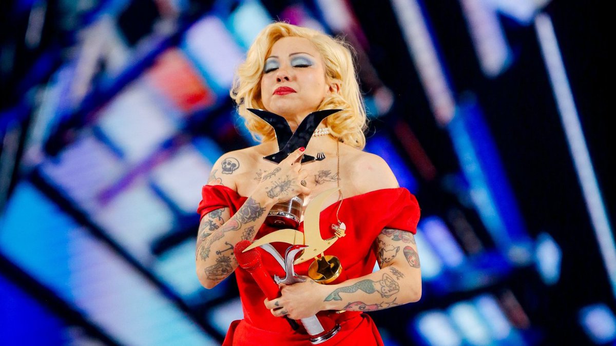 Mon Laferte hizo historia al conseguir la Gaviota de Platino en el Festival de Viña 2026

Más detalles acá ➡️tinyurl.com/ktfj2kv5
