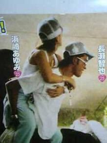 kutabarejji's tweet photo. 長瀬智也と浜崎あゆみ付き合ってたときお揃いのタトゥー掘って、ロス帰りの浜崎あゆみを長瀬くんが迎えに行ったり平成の伝説カップル… https://t.co/HY33U8PfBl