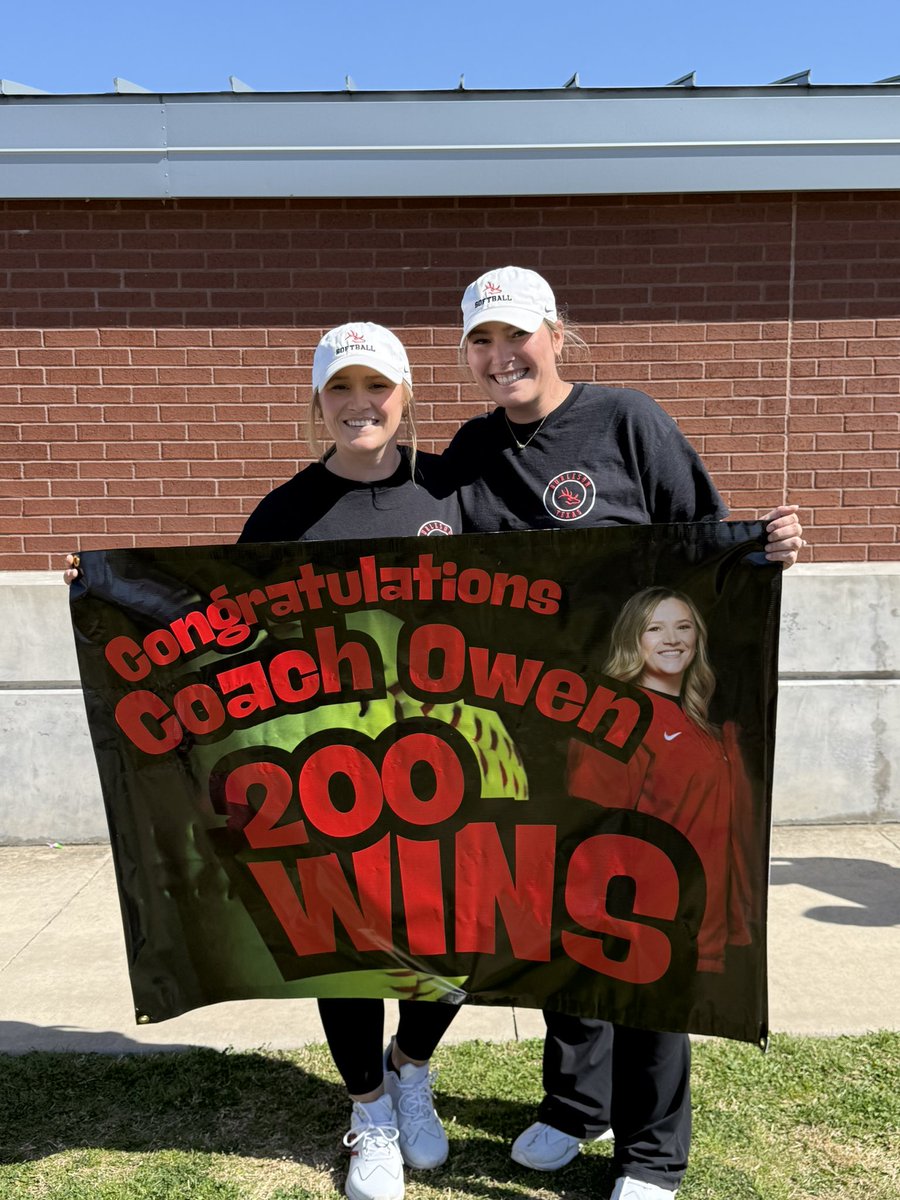 BHSGAthletics's tweet photo. Today was a day for celebrations! 

A major milestone for our Coach Owen. 🥎🦌

Head Coach Summer Owen earns her 200th career victory in her 12th season at the helm of Lady Elk Softball. ❤️🖤

Congratulations, Coach! 👏

#200Wins #LadyElkSoftball #ElkPride #ProgramStrong https://t.co/npS9Uxoe30