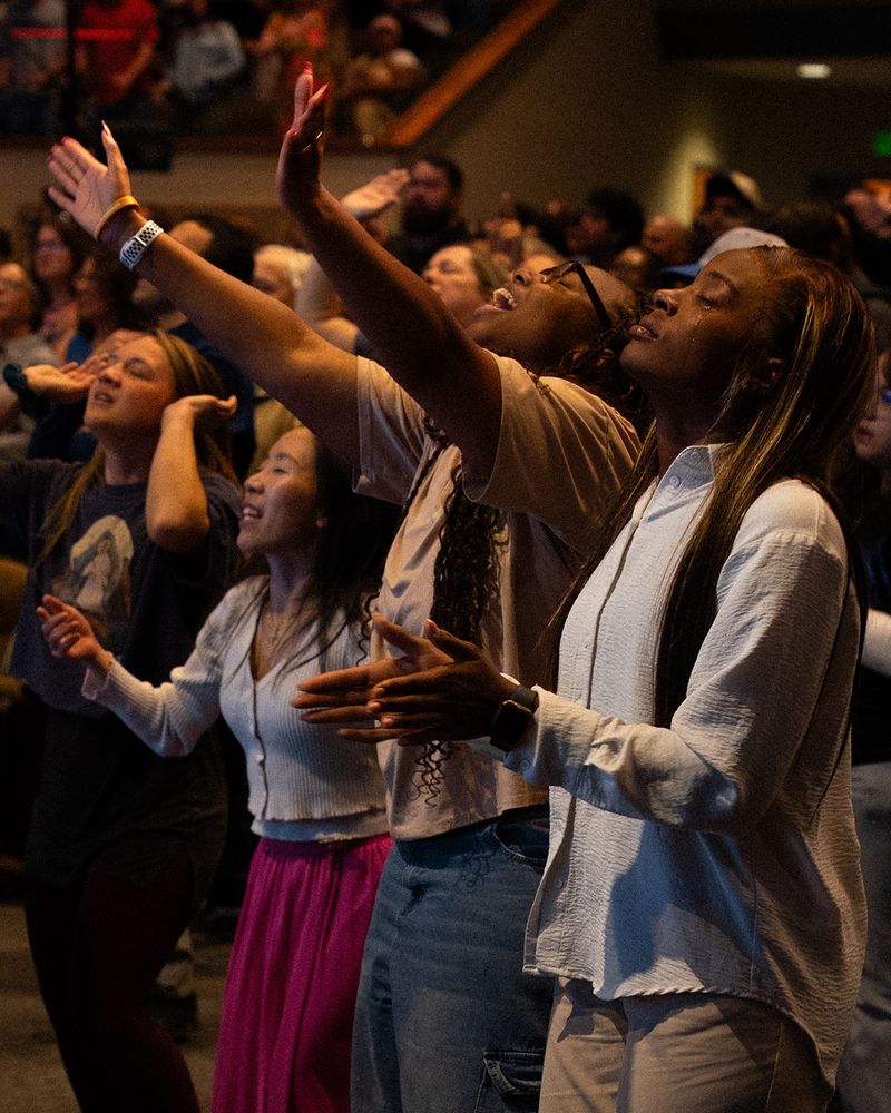 The Holy Spirit encounter service in Orlando, Florida, was something else!  
. 
Make plans to join us in South Hill, WA📍For more information, click here: davidhernandezministries.com/events