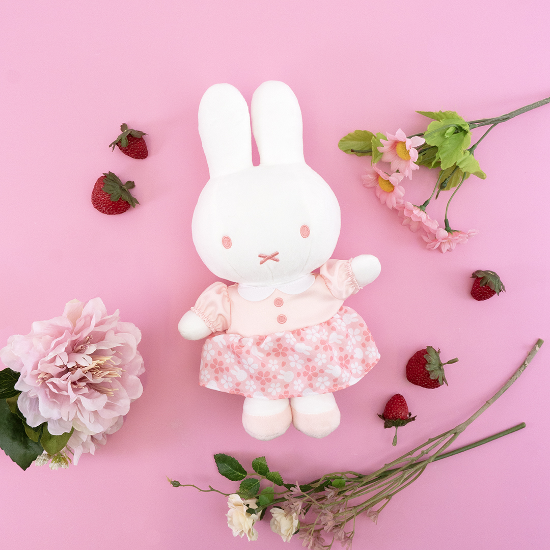 ○3月14日（土）miffy style限定発売！ 桜色ミ ッフィーぬいぐるみ