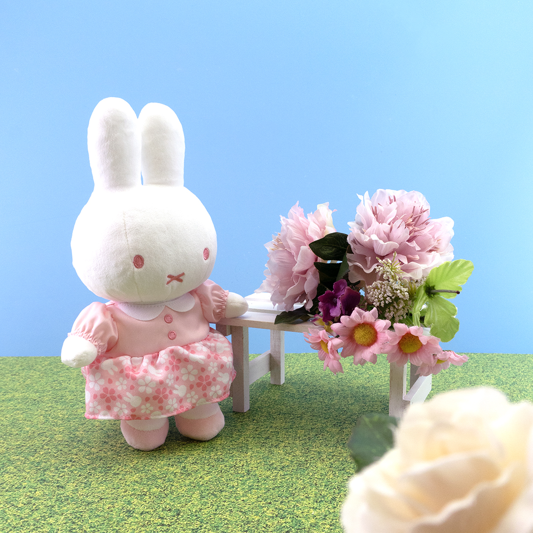 ○3月14日（土）miffy style限定発売！ 桜色ミ ッフィーぬいぐるみ