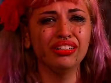 Yo escuchando Antes de ti #Viña2026