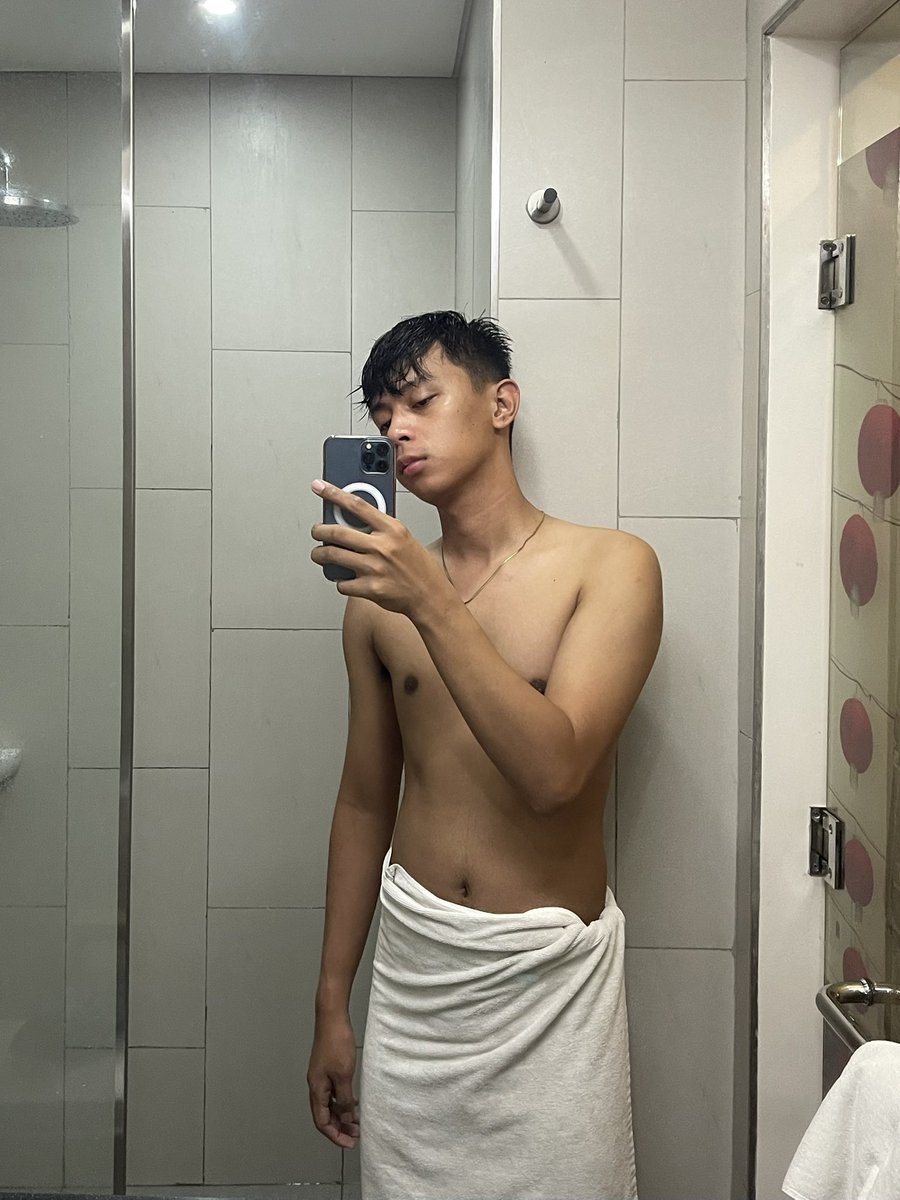 reniel tweet media