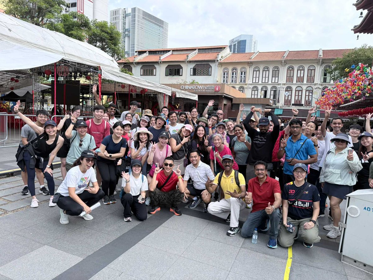 db23ai's tweet photo. I'm grateful that @Oracle supports our well-being and love how our teams in Singapore integrate wellness into their workday. Explore how #LifeAtOracle can support you too https://t.co/uma5KEiVRR 

#OracleWellness https://t.co/WOX37QRum2
