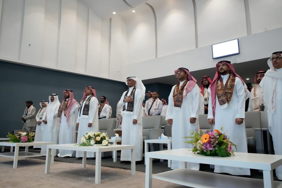 كلية الهندسة و علوم الحاسب tweet media