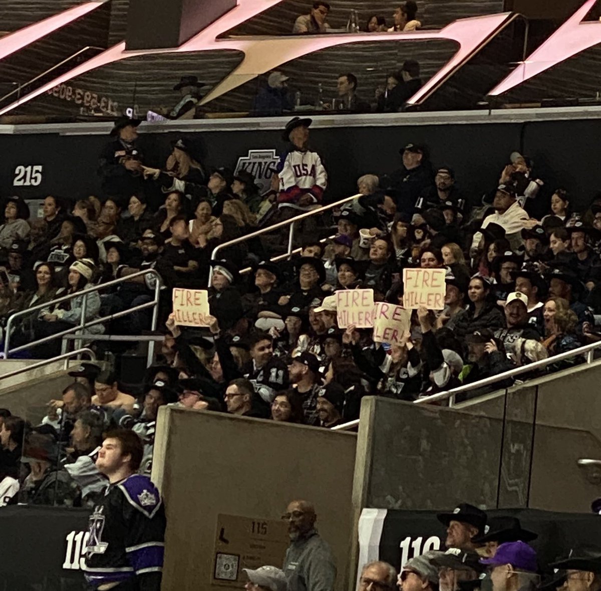 x - No Context LA Kings (@nocontxtlakings) on Twitter photo 