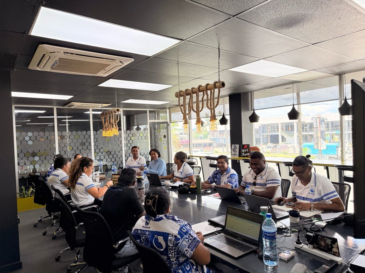 MovementsInt's tweet photo. 2026 Executive Meeting in Nadi. 

#MIFiji #AwardsNight2025 #CelebrateExcellence #TeamMovements #LogisticsWithHeart
#fijirugby #fijilive #fbcfiji #fijibusinessexcellence #shippingfiji https://t.co/9OH6a5CAHm