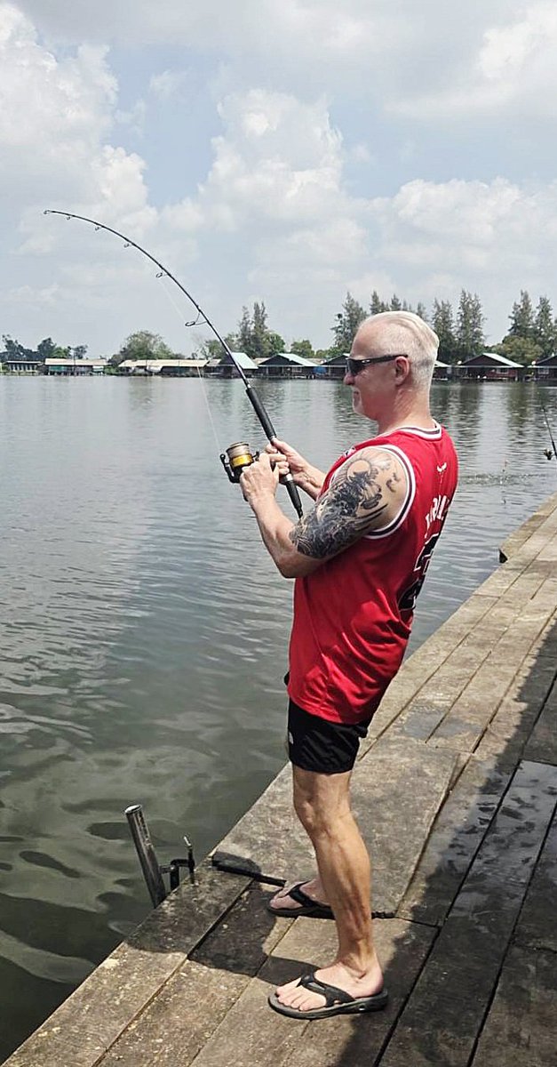 Scottify tweet media