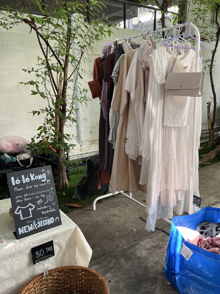 lo_kongg's tweet photo. 𖠋 ออกบูธครั้งแรก!! 📍libi.home bkk
new &amp; second hand ⭐️🏡🍝🧺
include handmade crochet  ₊⋆

27 feb 2026 | 09.00 - 18.00 pm.
price list : 10-100 THB 

#เสื้อผ้ามือสอง #เสื้อผ้ามือสองสภาพดี #ไหมพรม #handmade #crochet #secondhand https://t.co/qB7IB5VUoJ