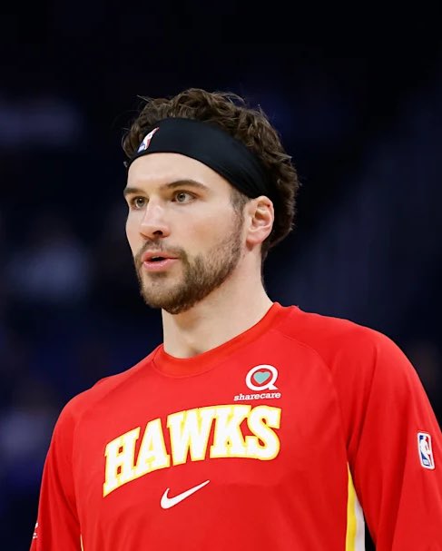 COREY KISPERT TONIGHT:

33 POINTS
6 REBOUNDS 
11/19 FGM
6/11 3PM
5/5 FTM
+26 +/-
28 MINUTES 

GO OFF. 🔥🔥🔥