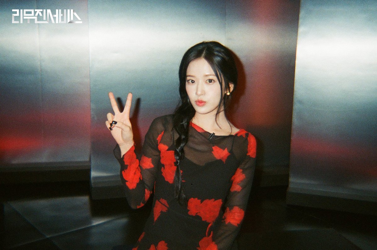 YUJINNiE. ૮・ᴥ・ა tweet media