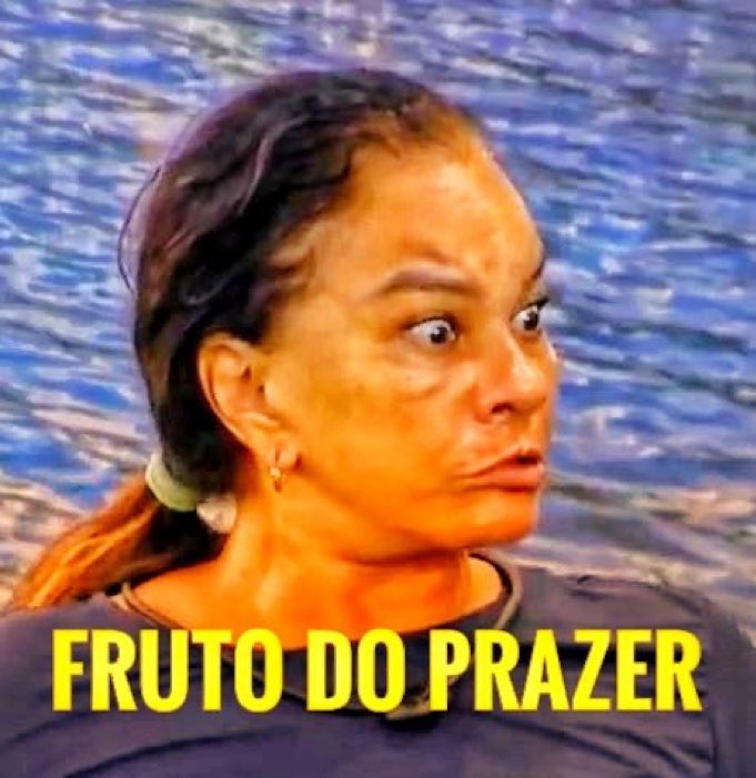 bicha essa mulher não tá normal, olha a cara disso, credo