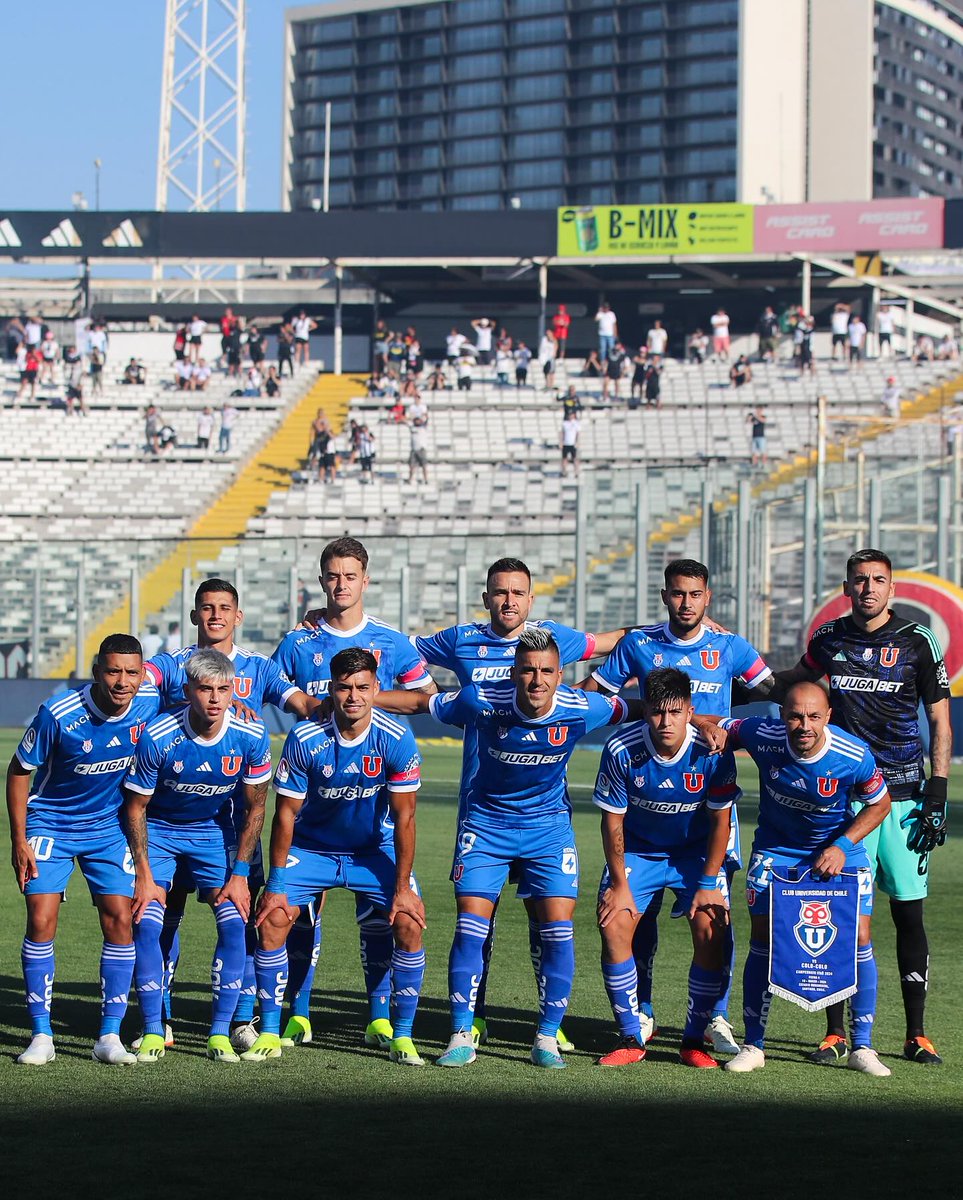 Ese 2024 ganamos en el Monumental teniendo a Ojeda de Stopper/Lateral, a Poblete, a Palacios y a Leandro como Titulares...

😵😵🤯🤯