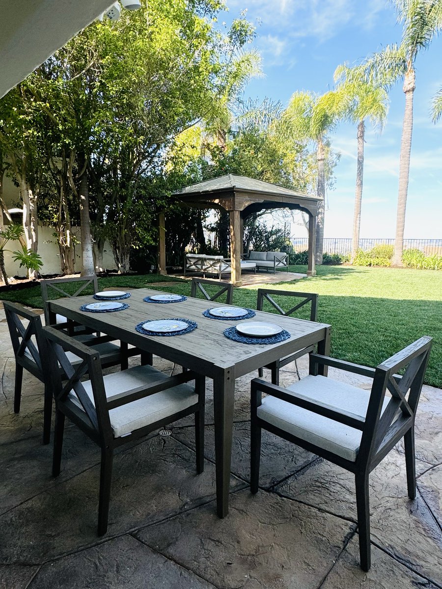 EZsHome's tweet photo. Beautiful over 5600 sqft property in Irvine CA

#homedecor #interiordesign #homeinspo #livingroomdecor 

#homes, #MLS, 
#OCRealEstate,#OrangeCountyRealEstate, #LARealEstate
#LosAngelesRealEstate, #SoCalRealtors, #CaliforniaRealEstate https://t.co/UHY5b0pFB6