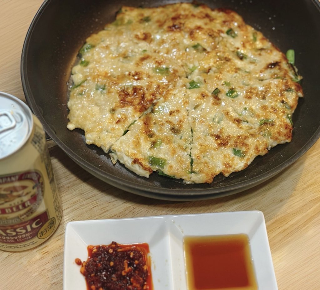 おっまたせー‼️‼️‼️
高たんぱく質で糖質は低めの大ボリュームの
『包まないライスペーパー餃子🥟』
なんと全部食べても約300キロカロリーなんですよ、これ…
たんぱく質25gとれて腹持ちも良し、冷えても固くならないからお弁当のおかずにもオススメだよ✨
ビールにもあう🍻
https://t.co/4oZJcbt1Cu