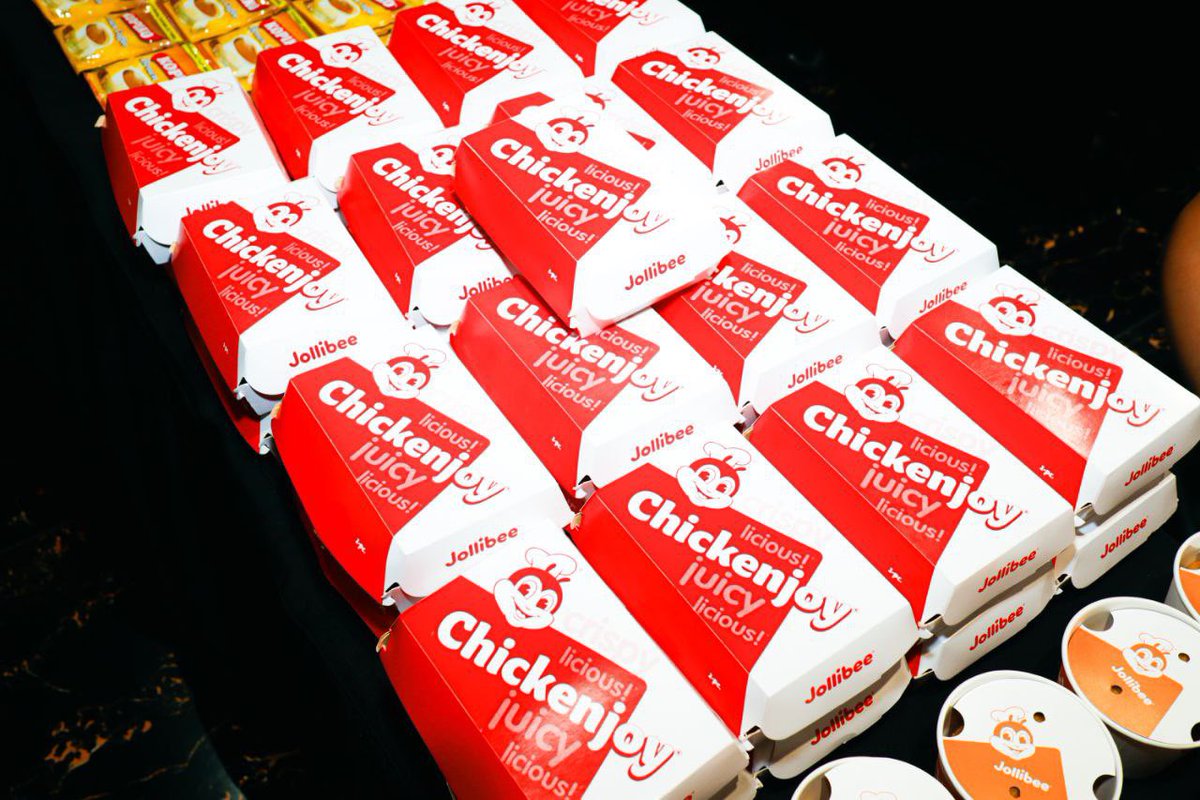 Pag may party grabe busog lusog ang lahat dahil sa jabee 

<a href="/iamjoshuagarcia/">Joshua Garcia</a>
JOYday with JoshuaGarcia

#FridayJOYday