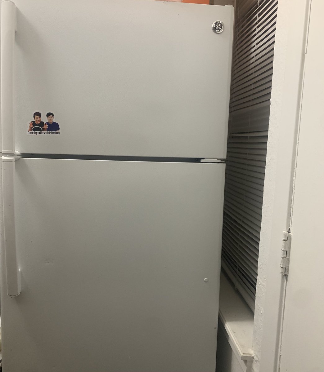 philtrsh's tweet photo. i love living alone. like fuck it man. Phridge https://t.co/bbAFG0q5TJ