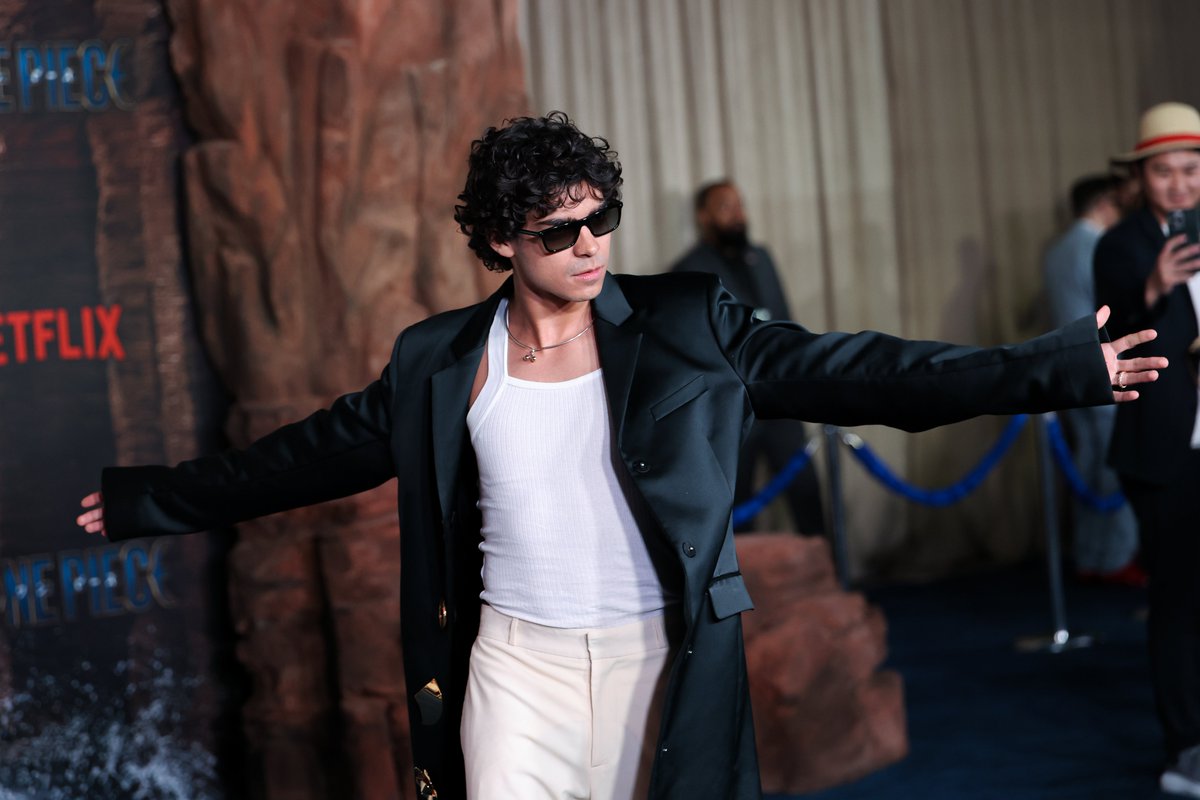 MONKEY D. LUFFY!!! Iñaki Godoy at the ONE PIECE premiere (📸: getty)