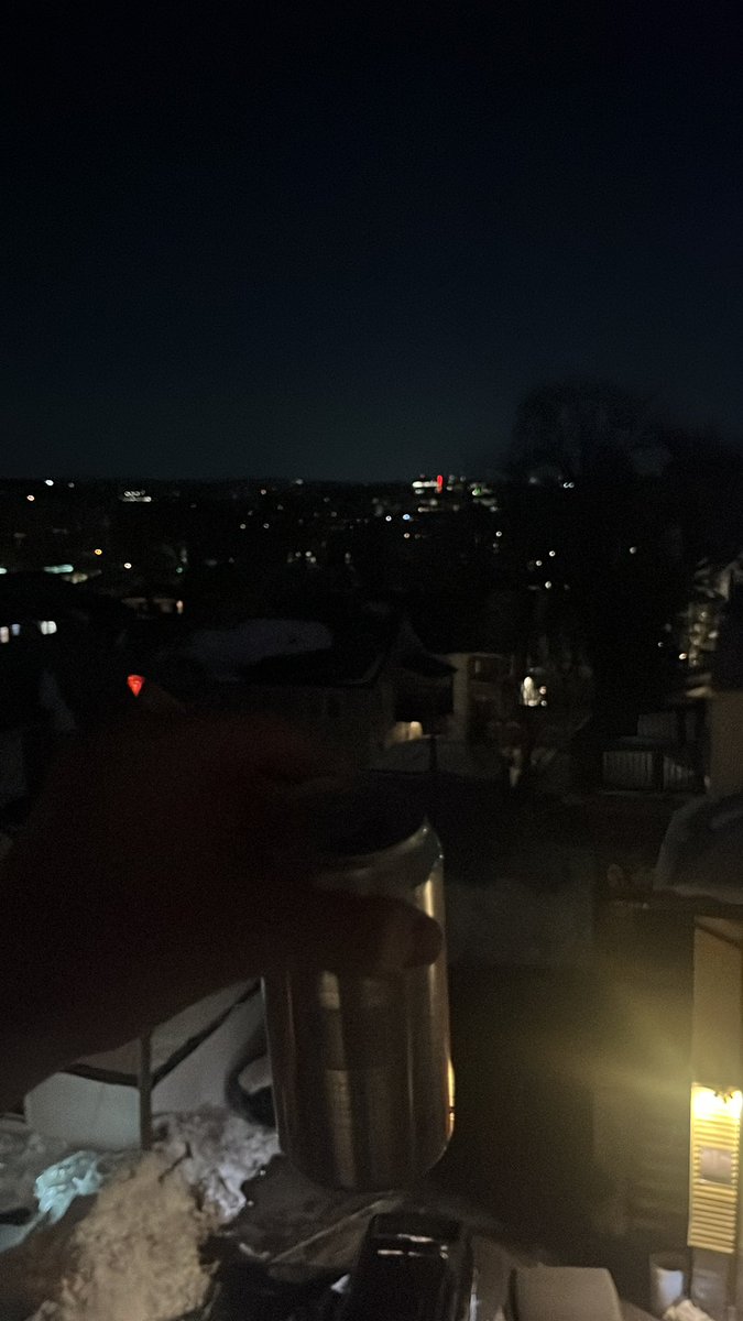 TacoJay00's tweet photo. Did I get rinsed at my work function. Possibly. Am I buzzing like the queen bee off a dart on my back patio on a Thursday. Yes. https://t.co/XuDrckpzIR