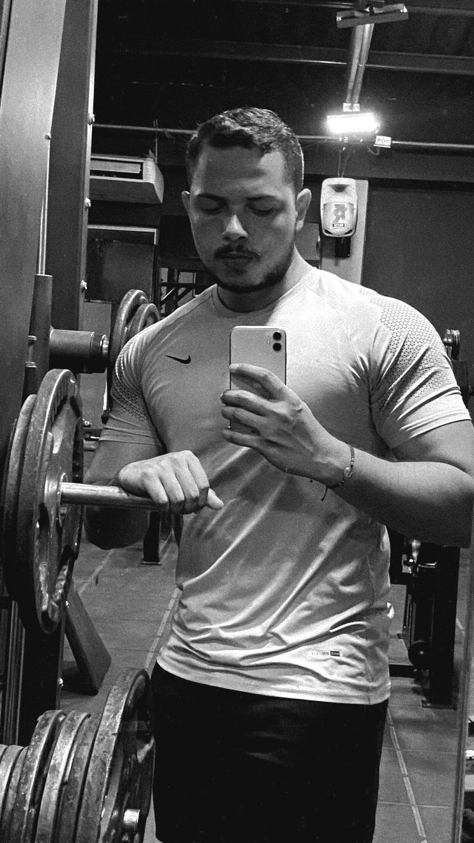 _jeisonmanja's tweet photo. Retomando 🫠 https://t.co/KkU50tQK0R