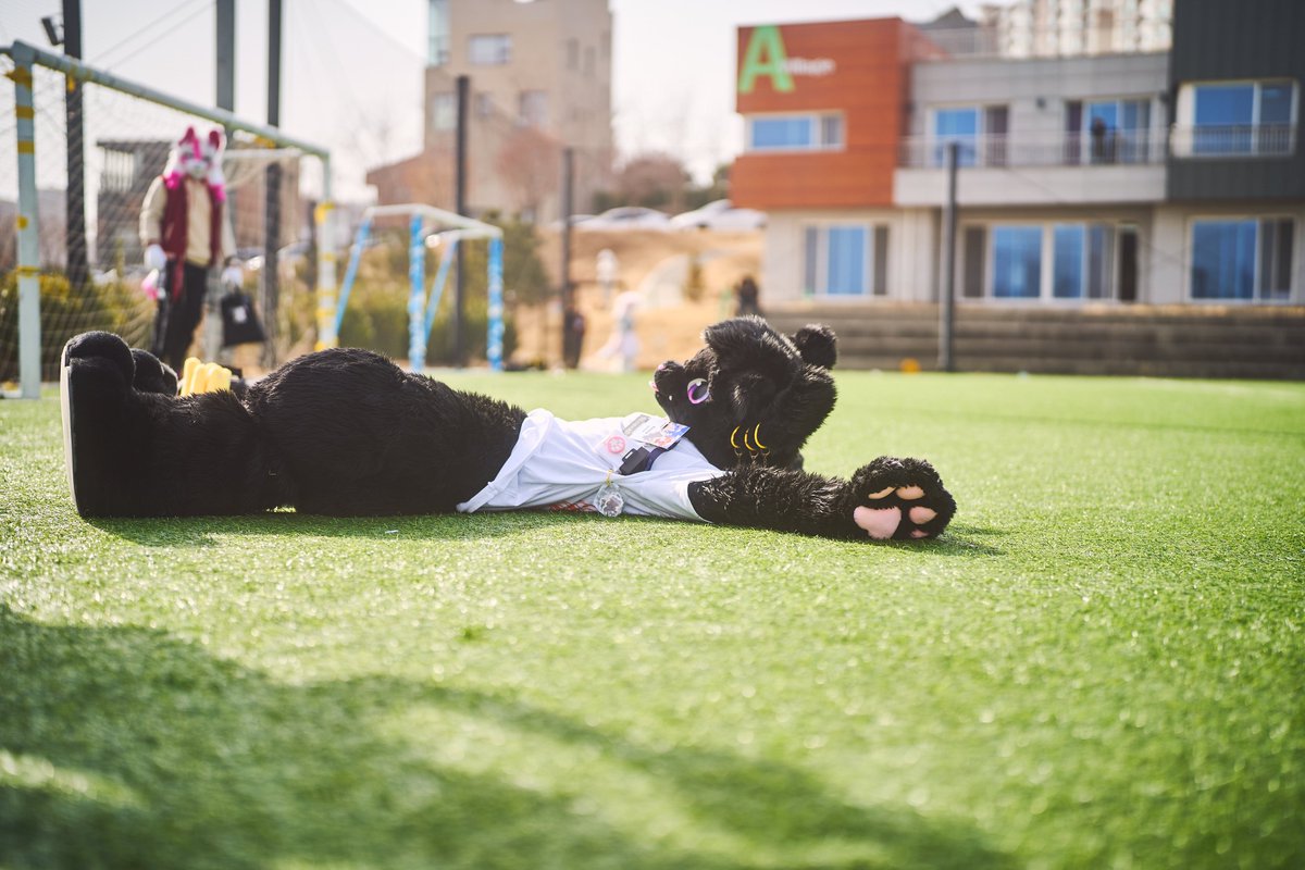 アズサ tweet media