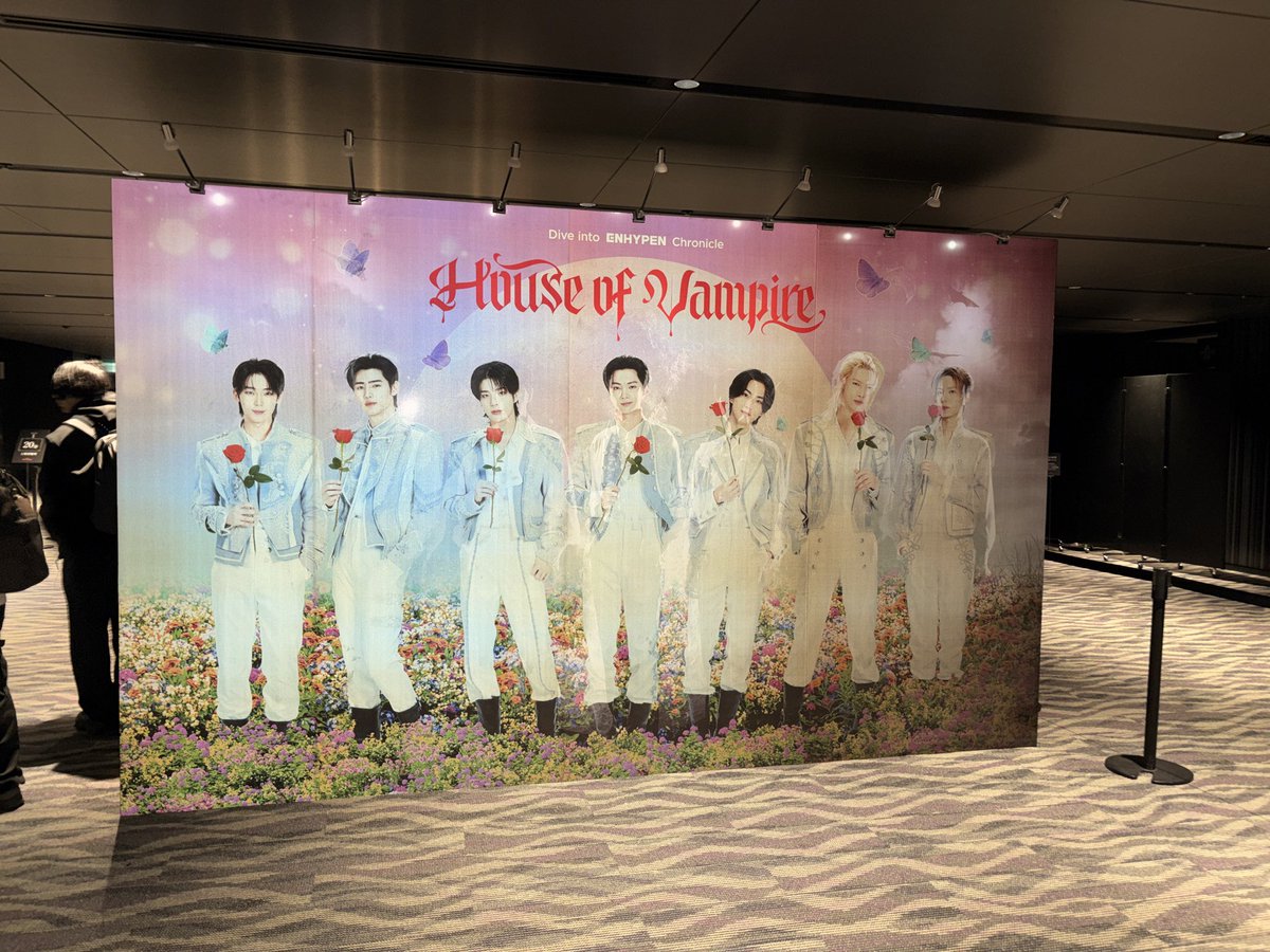 せきや tweet media