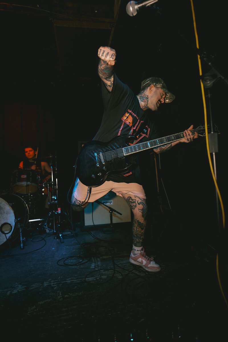 Reilly’s Bad Photos tweet media