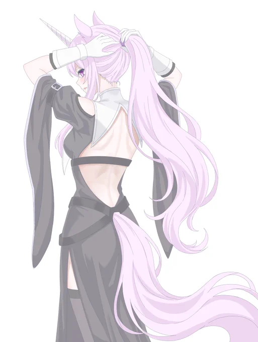 へクセンさんの服の背中がめっちゃ開いてたら嬉しいね……
