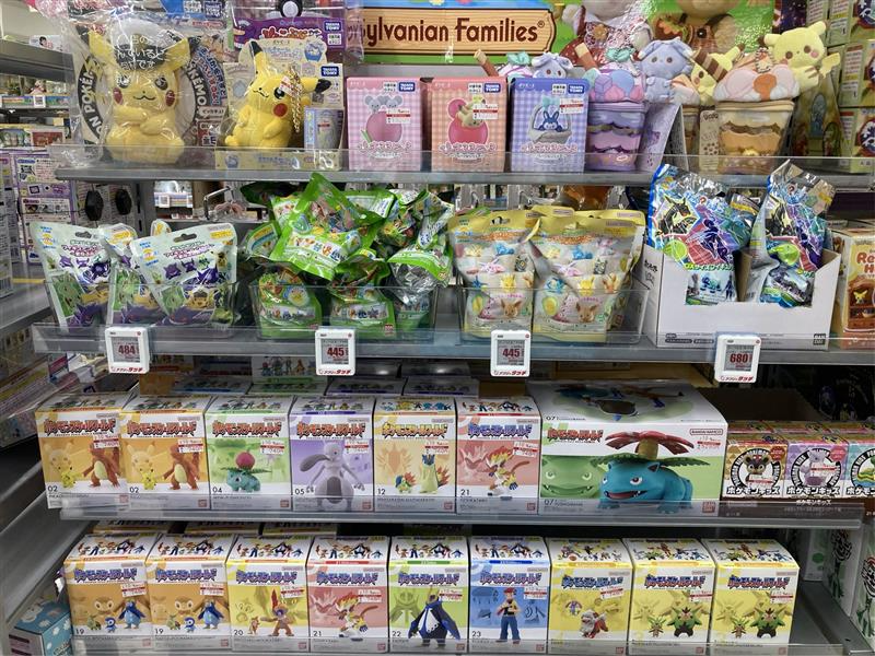 7階 #おもちゃコーナー】 1996年に『ポケットモンスター 赤・緑』が