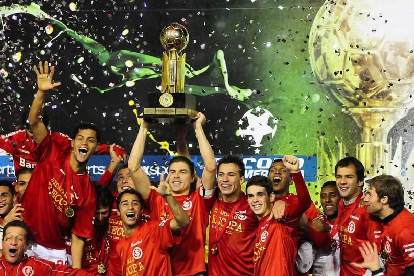 QGdoInter's tweet photo. Ser bicampeão da Recopa não é pra qualquer um mesmo...  

📸 | Reprodução https://t.co/43I38YscOF