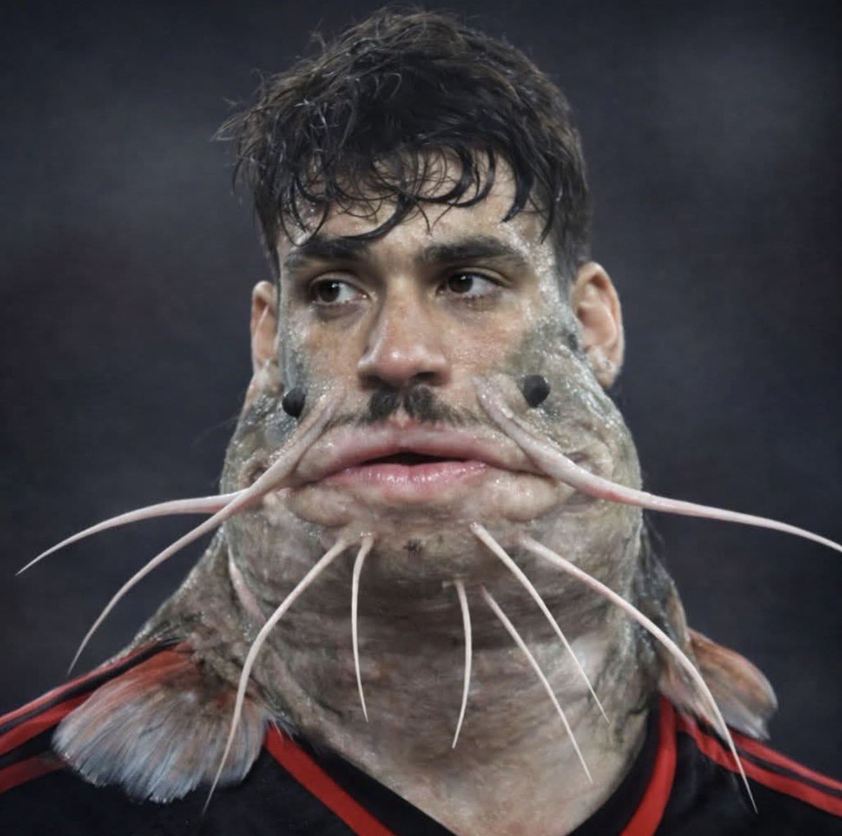 Conseguiu fazer nada ainda não marcou o único jogador que ele tinha que marcar na hora do escanteio. FDP! Maldito! 🤬🤬🤬🤬