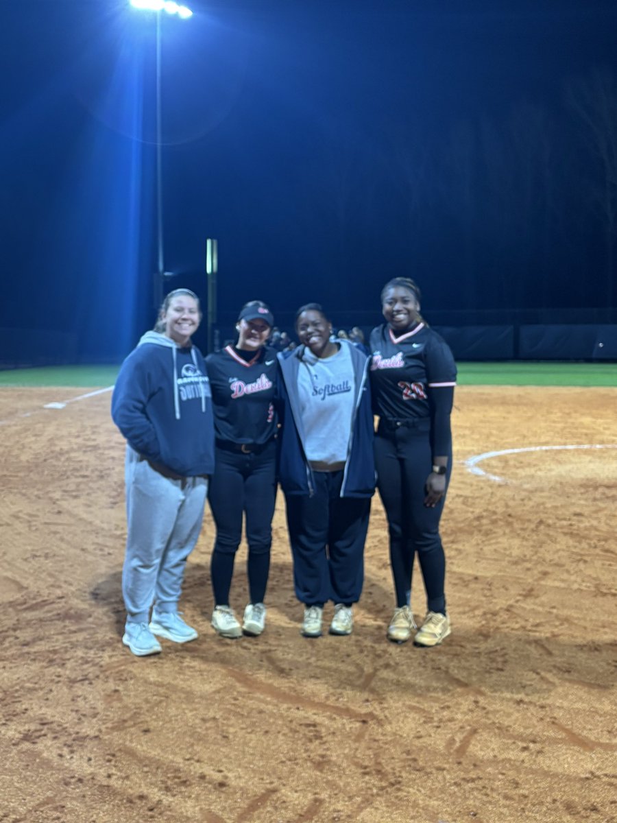 Memesmith27's tweet photo. My 1st home run of my Sophomore Year!!  Year 2026 Loading!! @wprofastpitch @CoastRecruits @UGASoftball @UpstateSoftball @SBRRetweets @SalemSoftball24 @CSUBucsSoftball @carolinausball https://t.co/0RJYvDoNn3