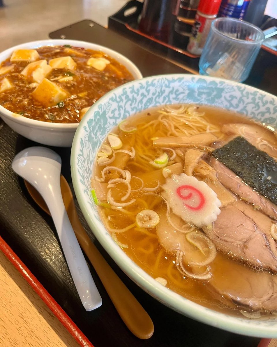 ren_jiyu2's tweet photo. ラーメンハウス　王水🍜　矢本店
宮城県東松島市

ラーメン屋でがっつり🍜
チャーシュー麺はお肉ほろほろでスープとの相性抜群！
麻婆豆腐丼はピリ辛でご飯が止まらず、餃子もパリッとジューシー🥟
大満足の組み合わせでした✨

#ラーメン #チャーシュー麺 #餃子 #グルメ記録 https://t.co/RqF1nzH7O9