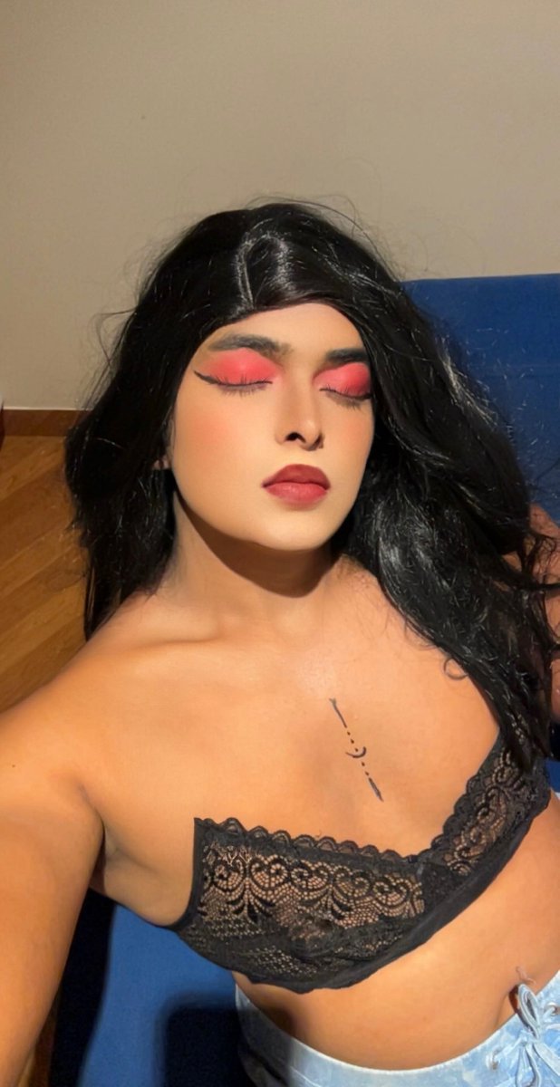 Red-haired sissy tweet media