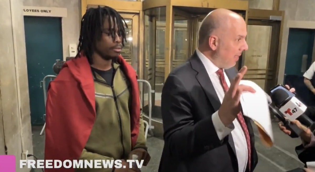 rightsidefreee's tweet image. Manhattan DA Alvin Bragg is a complete disgrace.