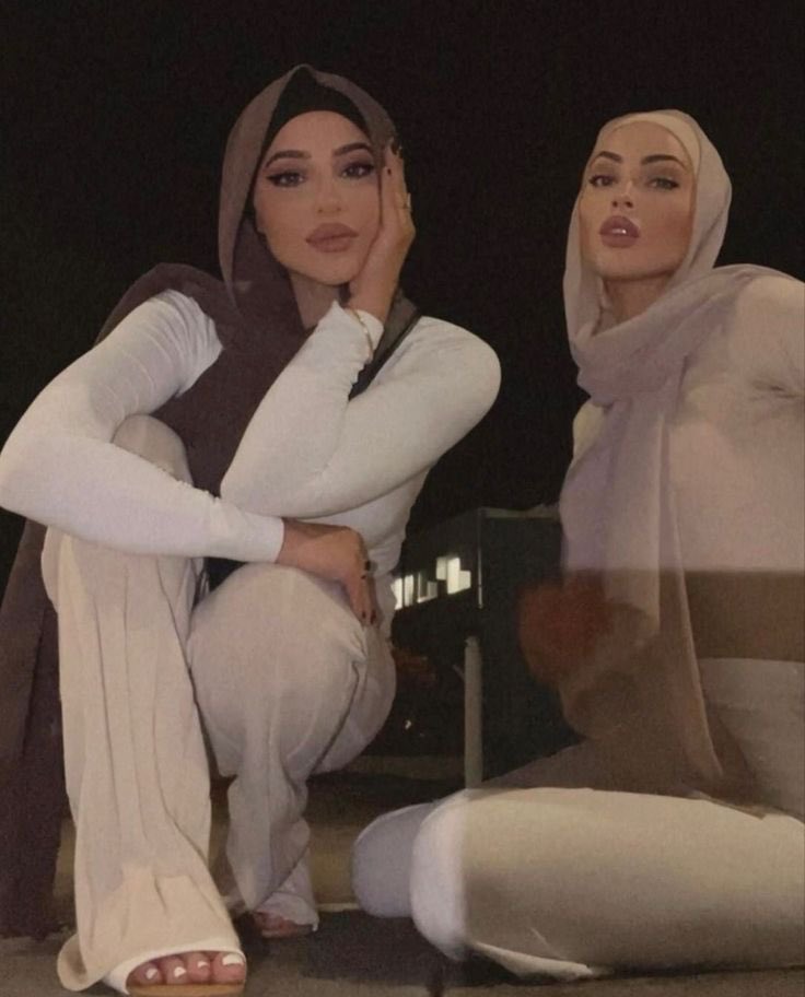 Scarf Daily 🧣 (@scarfdaily) on Twitter photo 