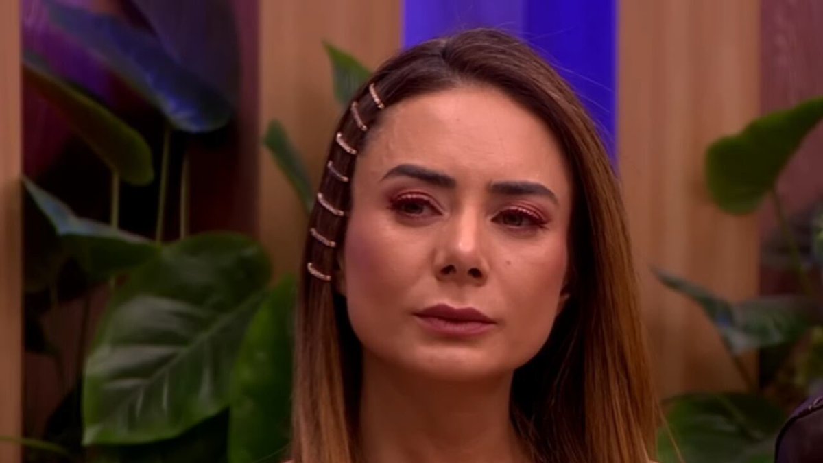 edu1126's tweet photo. Le debemos una disculpa a fadul 🤣🤣🤣🤣 #LaCasaDeLosFamosososCol3 https://t.co/tHIyOqaL06