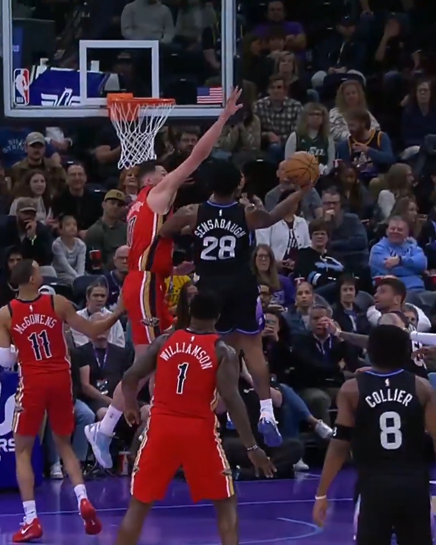 the finger roll is absolutely 𝗳𝗶𝗹𝘁𝗵𝘆 🤩